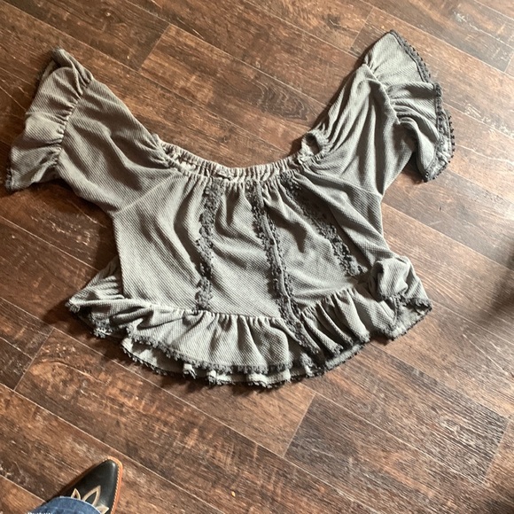 Cropped top - Picture 1 of 2